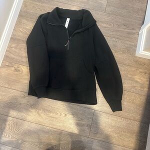 Lululemon Scuba Oversized Funnel-Neck Half
Zip Long